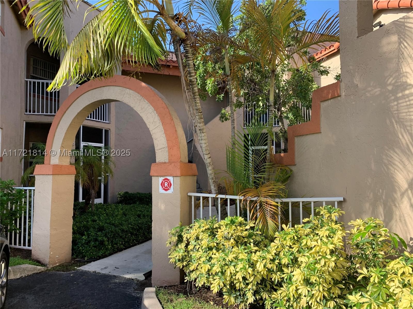 Real estate property located at 8710 3rd St #104, Broward, Windmill Lakes V Condo, Pembroke Pines, FL