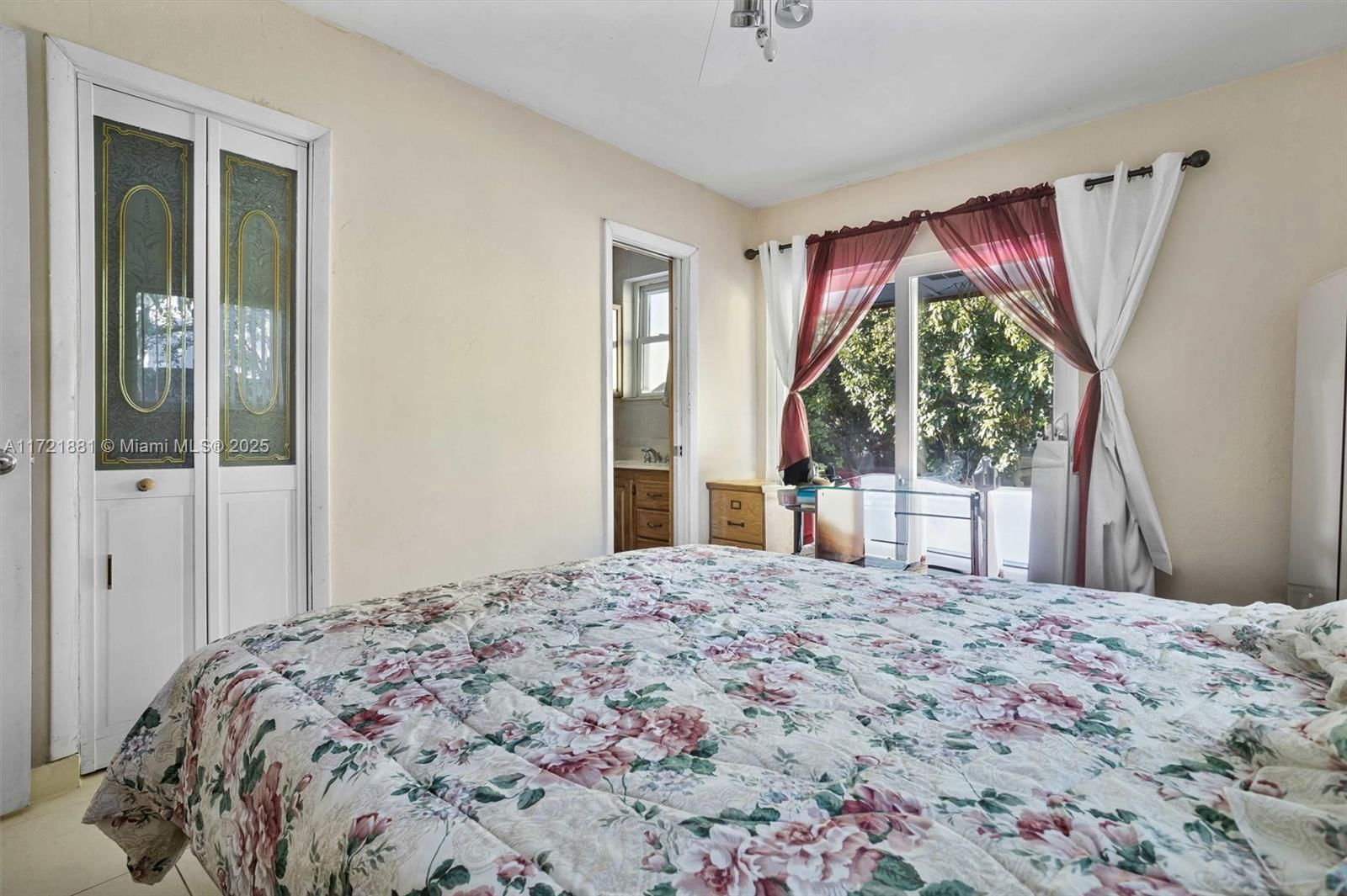 Real estate property located at 10071 16th St, Miami-dade, Coral Pk Est Sec 6, Miami, FL
