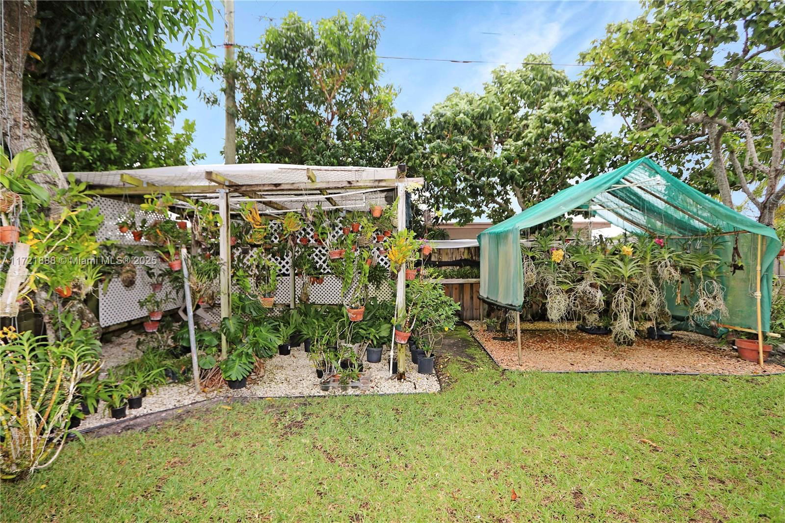 Real estate property located at 3610 39th Ave, Broward, Lake Forest Sec 2, West Park, FL