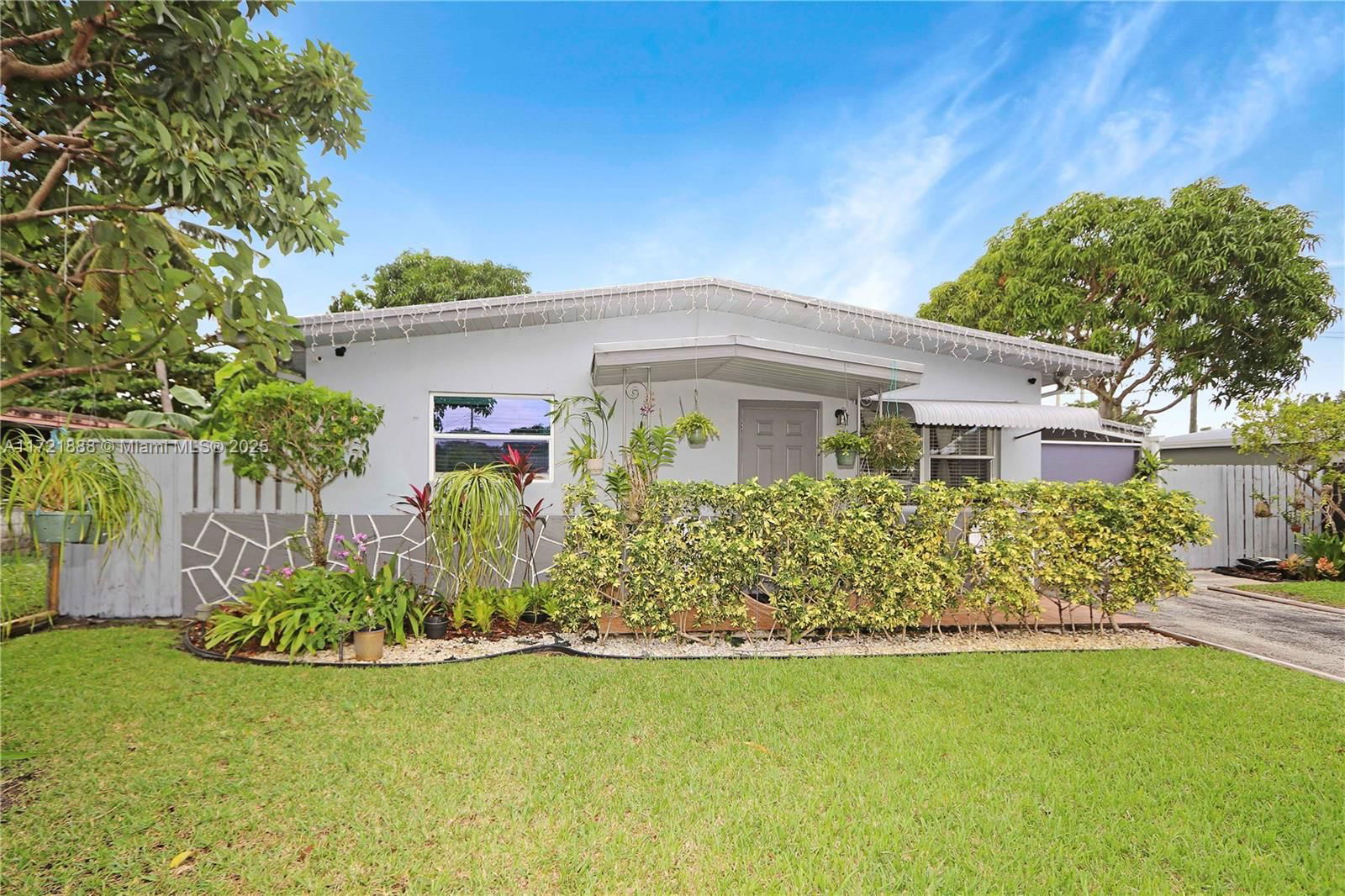 Real estate property located at 3610 39th Ave, Broward, Lake Forest Sec 2, West Park, FL