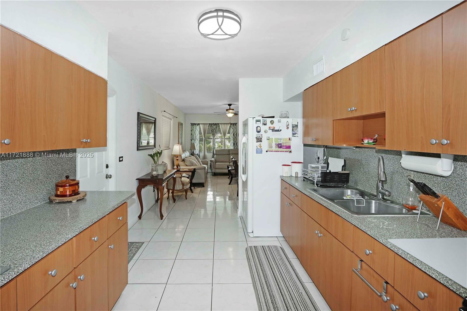 Real estate property located at 3610 39th Ave, Broward, Lake Forest Sec 2, West Park, FL