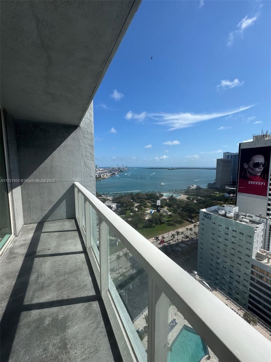Real estate property located at 244 Biscayne Blvd #2707, Miami-dade, Vizcayne North Condo, Miami, FL