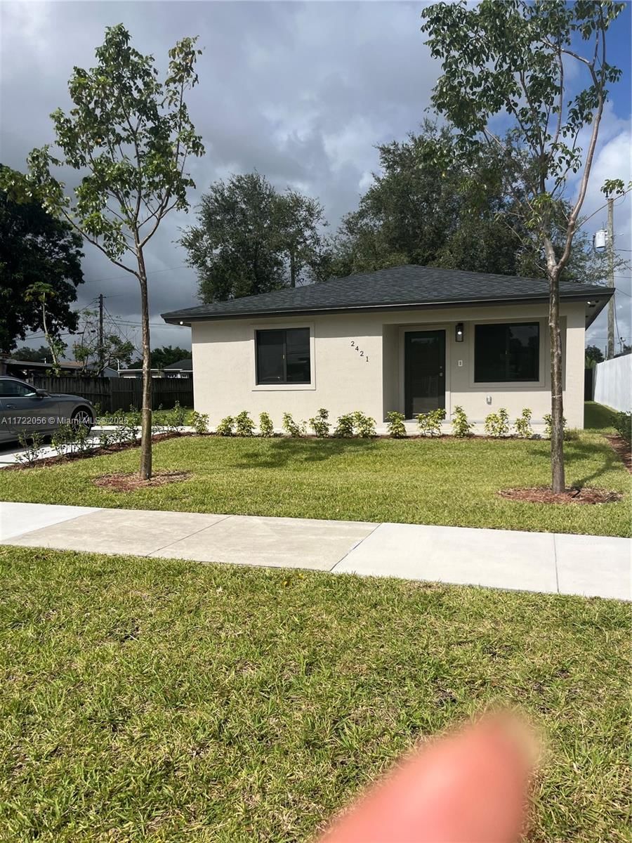 Real estate property located at 2421 152nd Ter, Miami-dade, Biscayne River Gardens No, Miami Gardens, FL