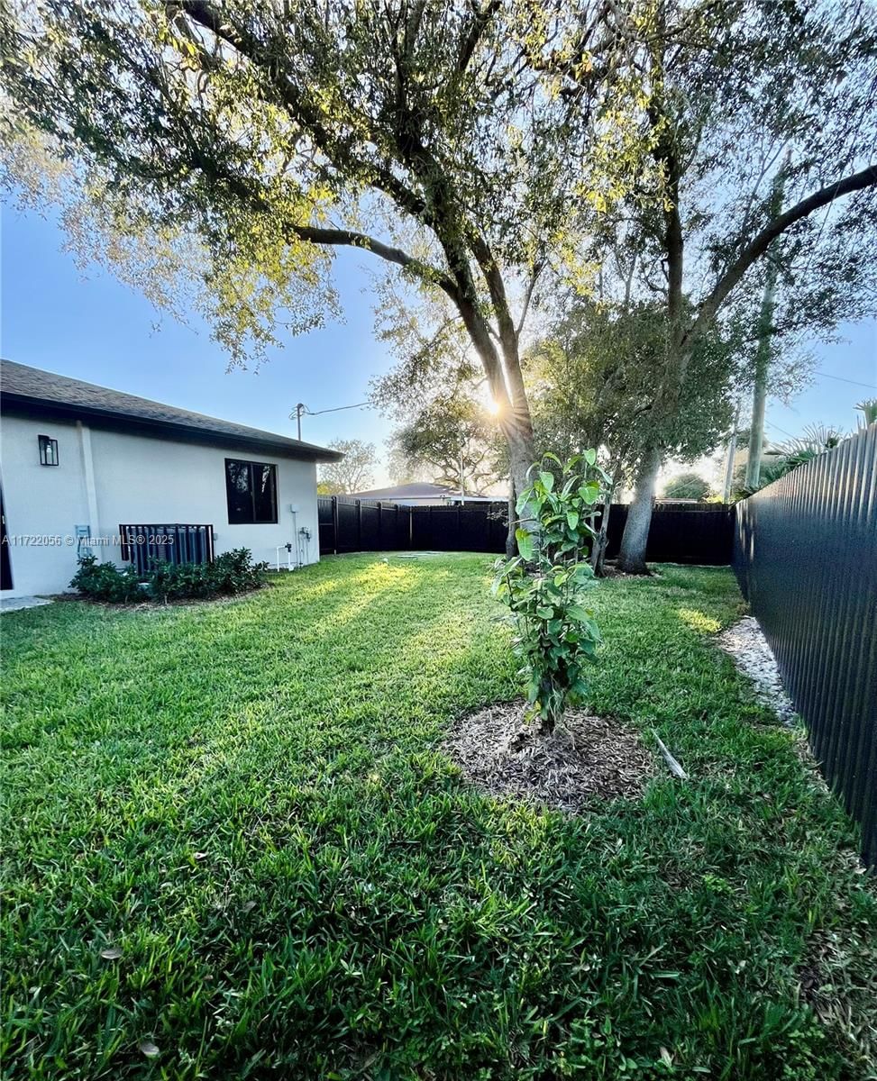 Real estate property located at 2421 152nd Ter, Miami-dade, Biscayne River Gardens No, Miami Gardens, FL