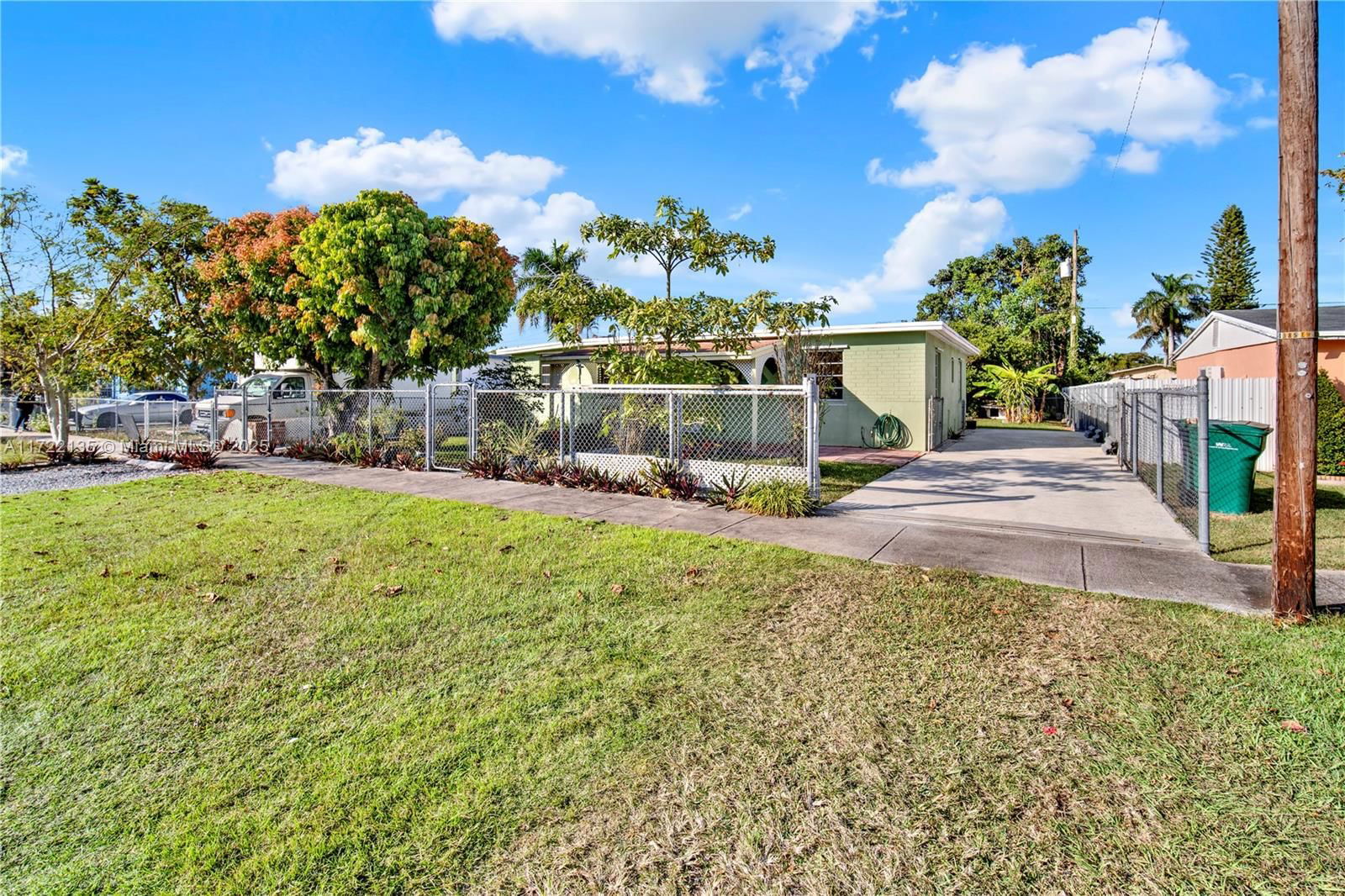 Real estate property located at 860 3rd St, Miami-dade, Prosperity Park, Florida City, FL