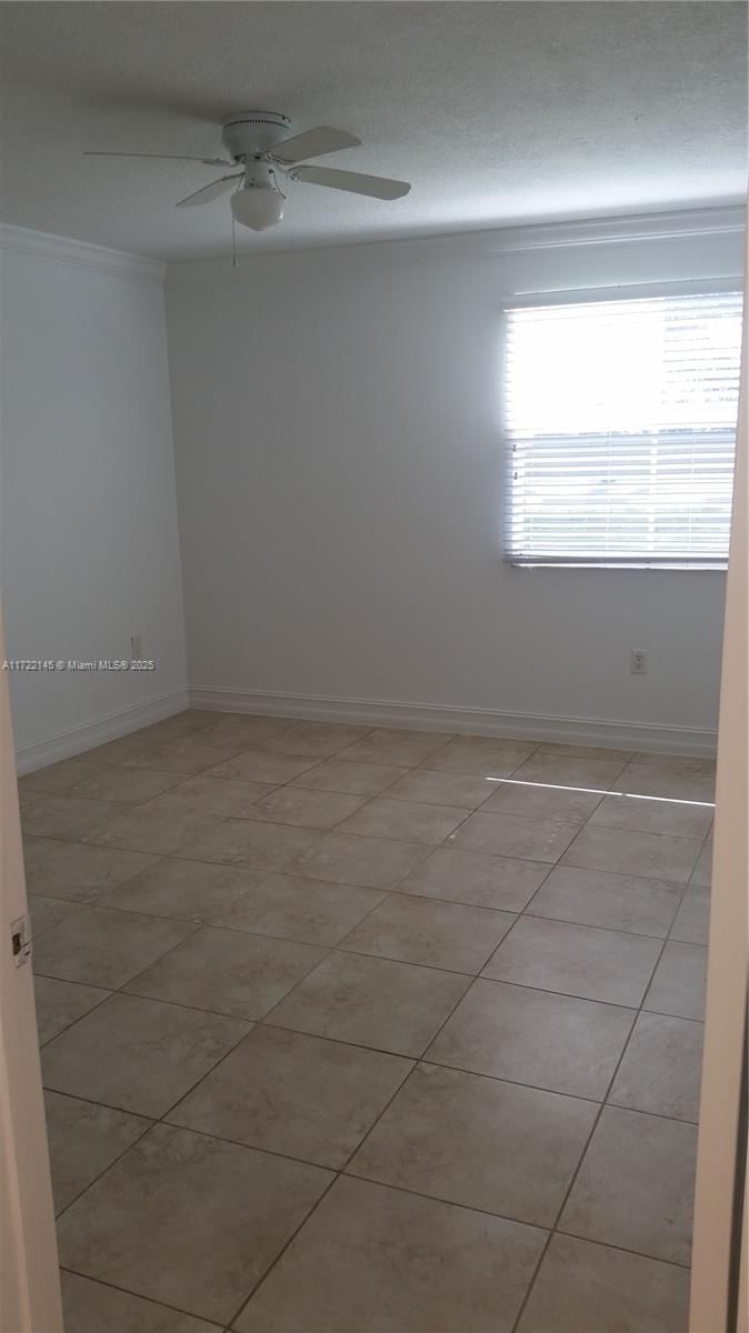 Real estate property located at 4677 97th Ct #27, Miami-dade, The Greens At Doral Condo, Doral, FL
