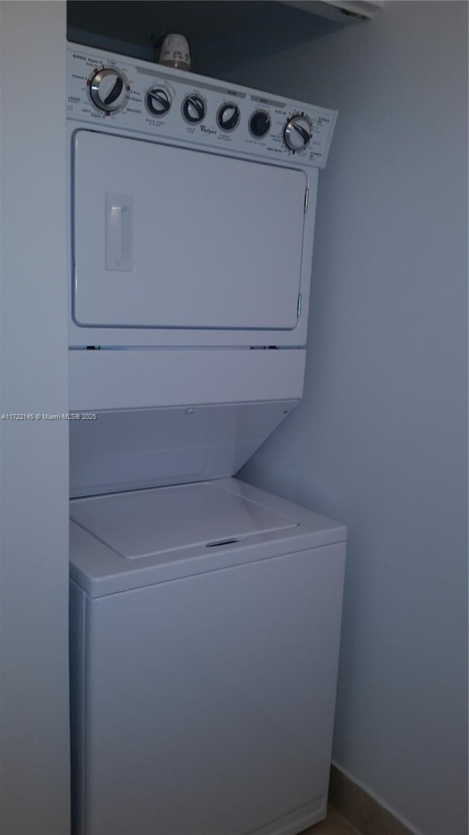 Real estate property located at 4677 97th Ct #27, Miami-dade, The Greens At Doral Condo, Doral, FL