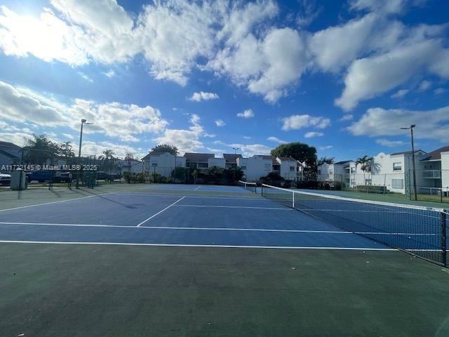Real estate property located at 4677 97th Ct #27, Miami-dade, The Greens At Doral Condo, Doral, FL