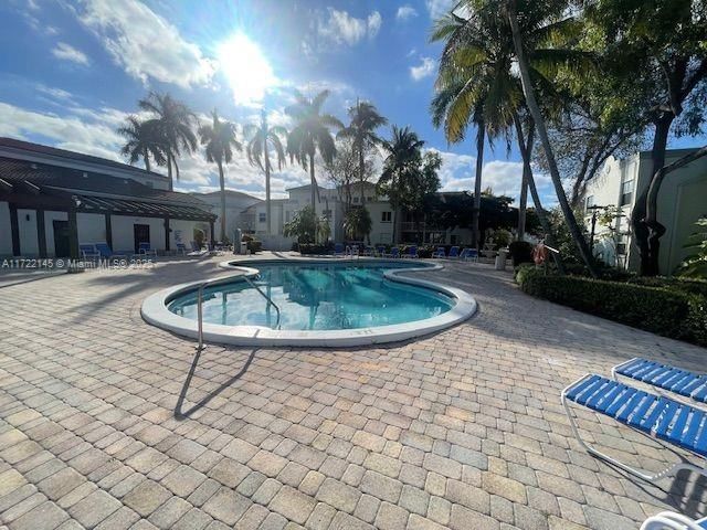 Real estate property located at 4677 97th Ct #27, Miami-dade, The Greens At Doral Condo, Doral, FL