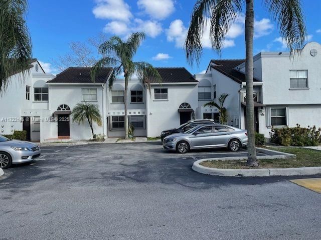 Real estate property located at 4677 97th Ct #27, Miami-dade, The Greens At Doral Condo, Doral, FL