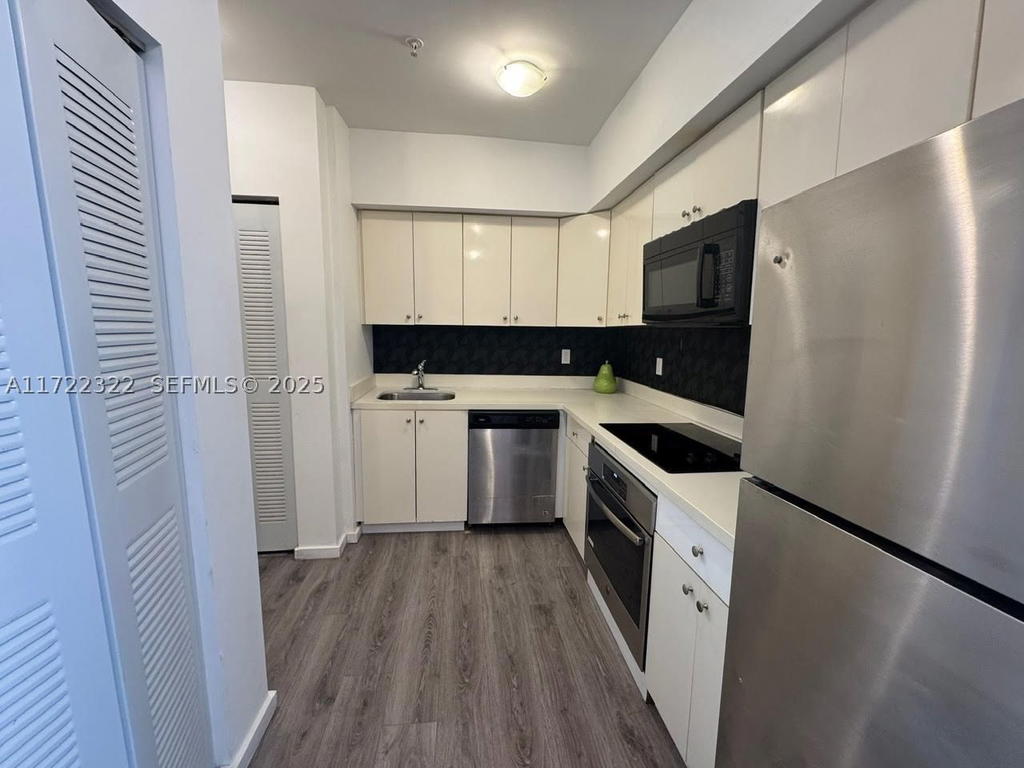 Real estate property located at 810 7th St #207, Miami-dade, First Deco Condo, Miami Beach, FL