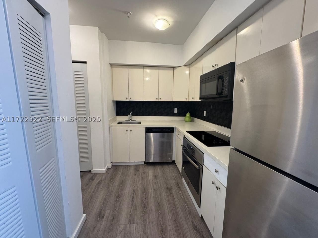 Real estate property located at 810 7th St #207, Miami-dade, First Deco Condo, Miami Beach, FL