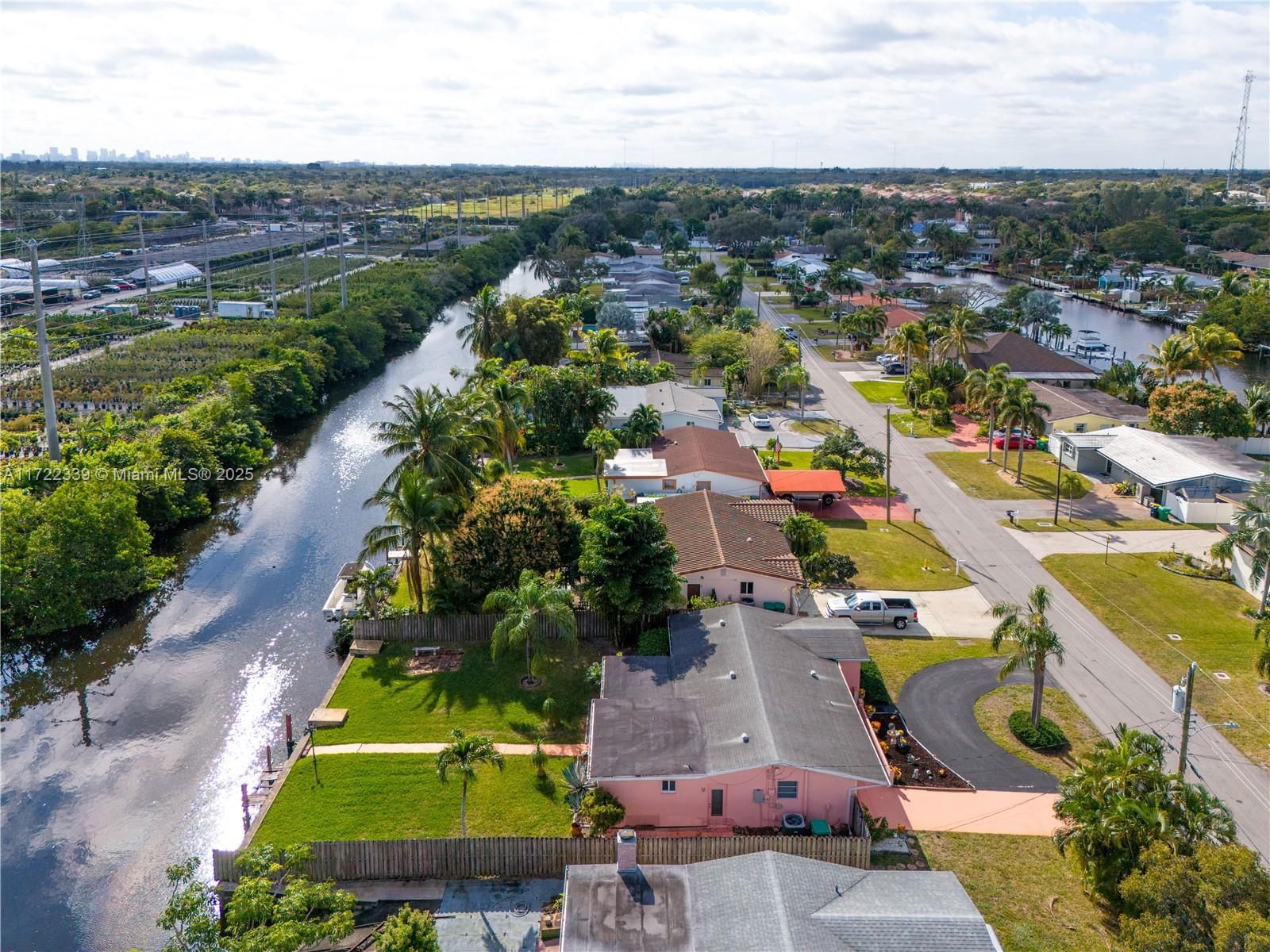 Real estate property located at 4448 37th Ave, Broward, Davis Isles Sec 5, Dania Beach, FL