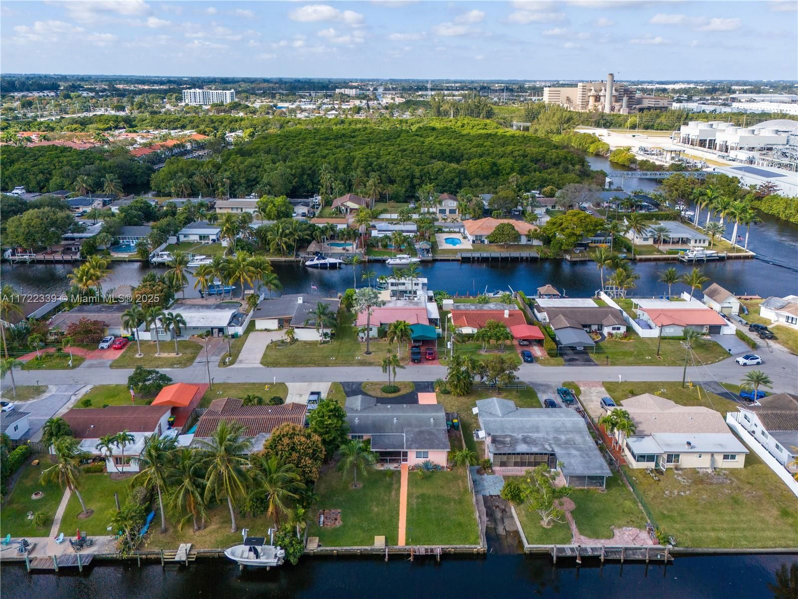 Real estate property located at 4448 37th Ave, Broward, Davis Isles Sec 5, Dania Beach, FL