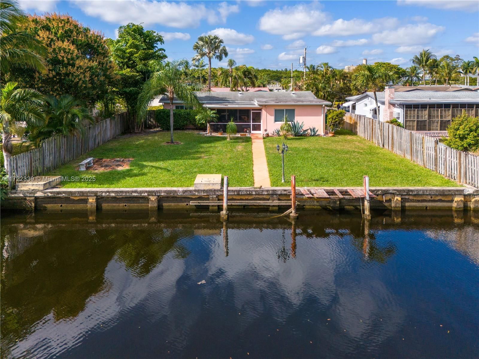 Real estate property located at 4448 37th Ave, Broward, Davis Isles Sec 5, Dania Beach, FL