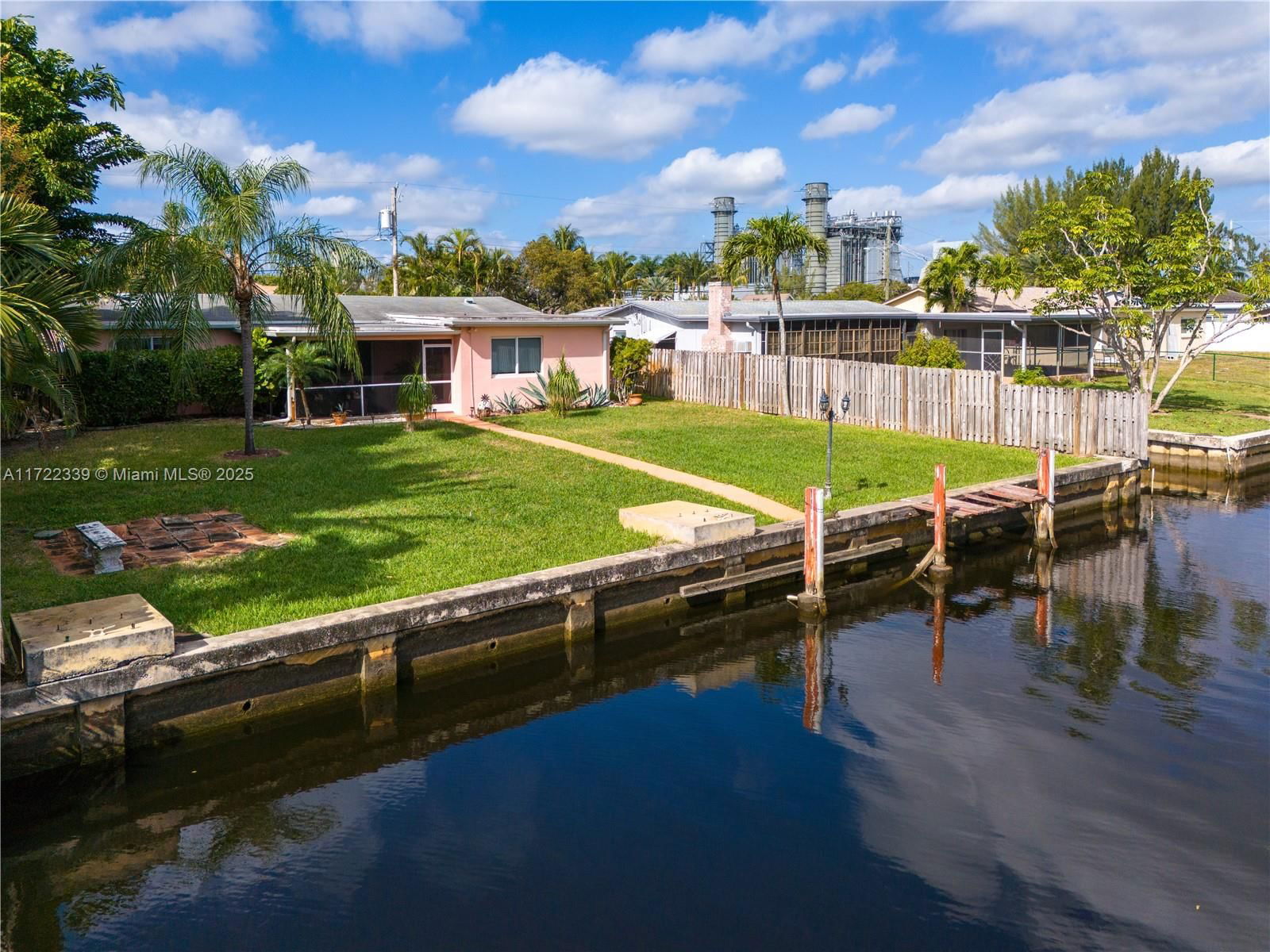 Real estate property located at 4448 37th Ave, Broward, Davis Isles Sec 5, Dania Beach, FL