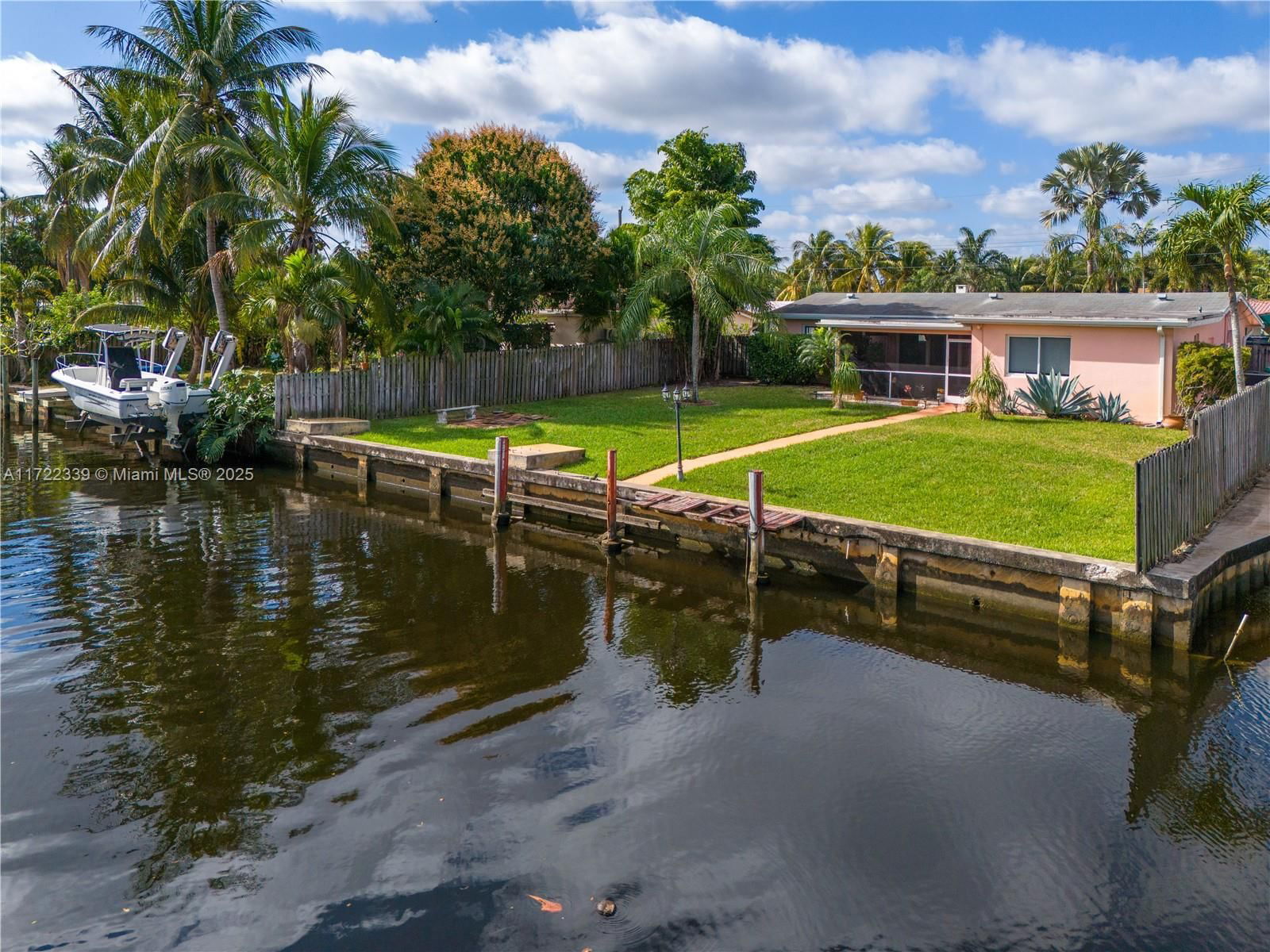 Real estate property located at 4448 37th Ave, Broward, Davis Isles Sec 5, Dania Beach, FL