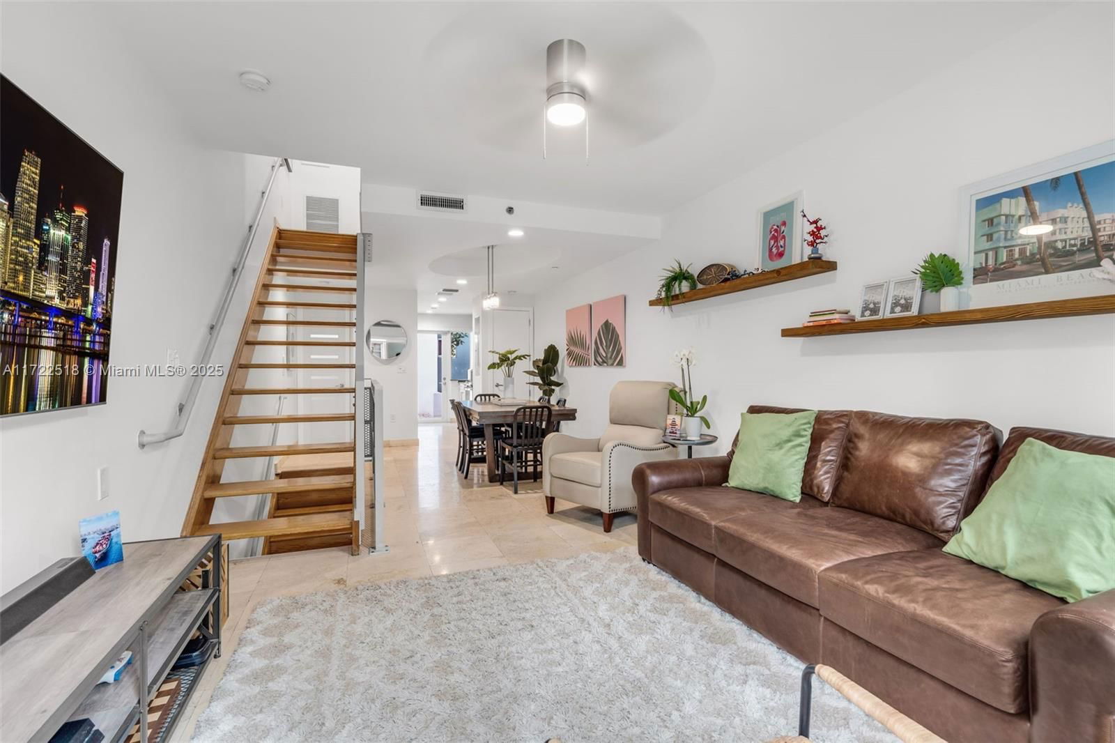 Real estate property located at 204 Washington Ave #13, Miami-dade, Washington Corner Condo, Miami Beach, FL
