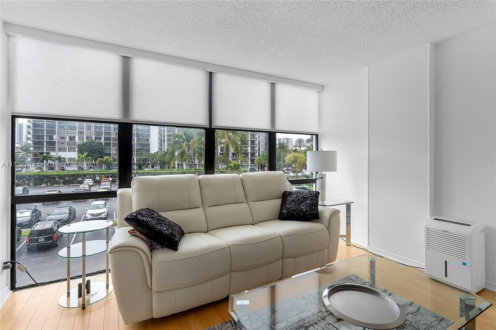Real estate property located at 800 Parkview Dr #316, Broward, Oceanview Park Condo, Hallandale Beach, FL