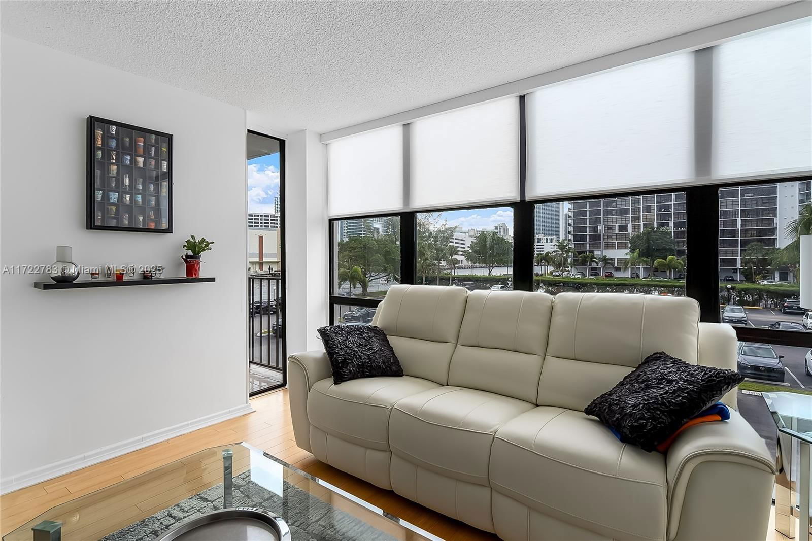 Real estate property located at 800 Parkview Dr #316, Broward, Oceanview Park Condo, Hallandale Beach, FL