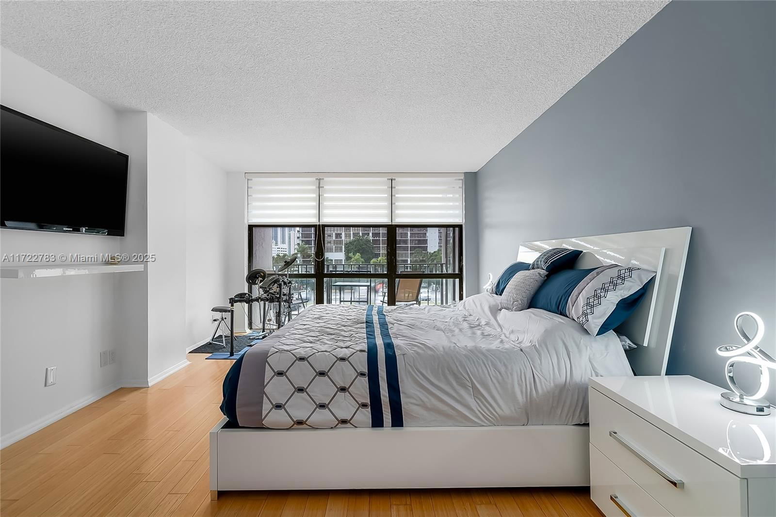 Real estate property located at 800 Parkview Dr #316, Broward, Oceanview Park Condo, Hallandale Beach, FL