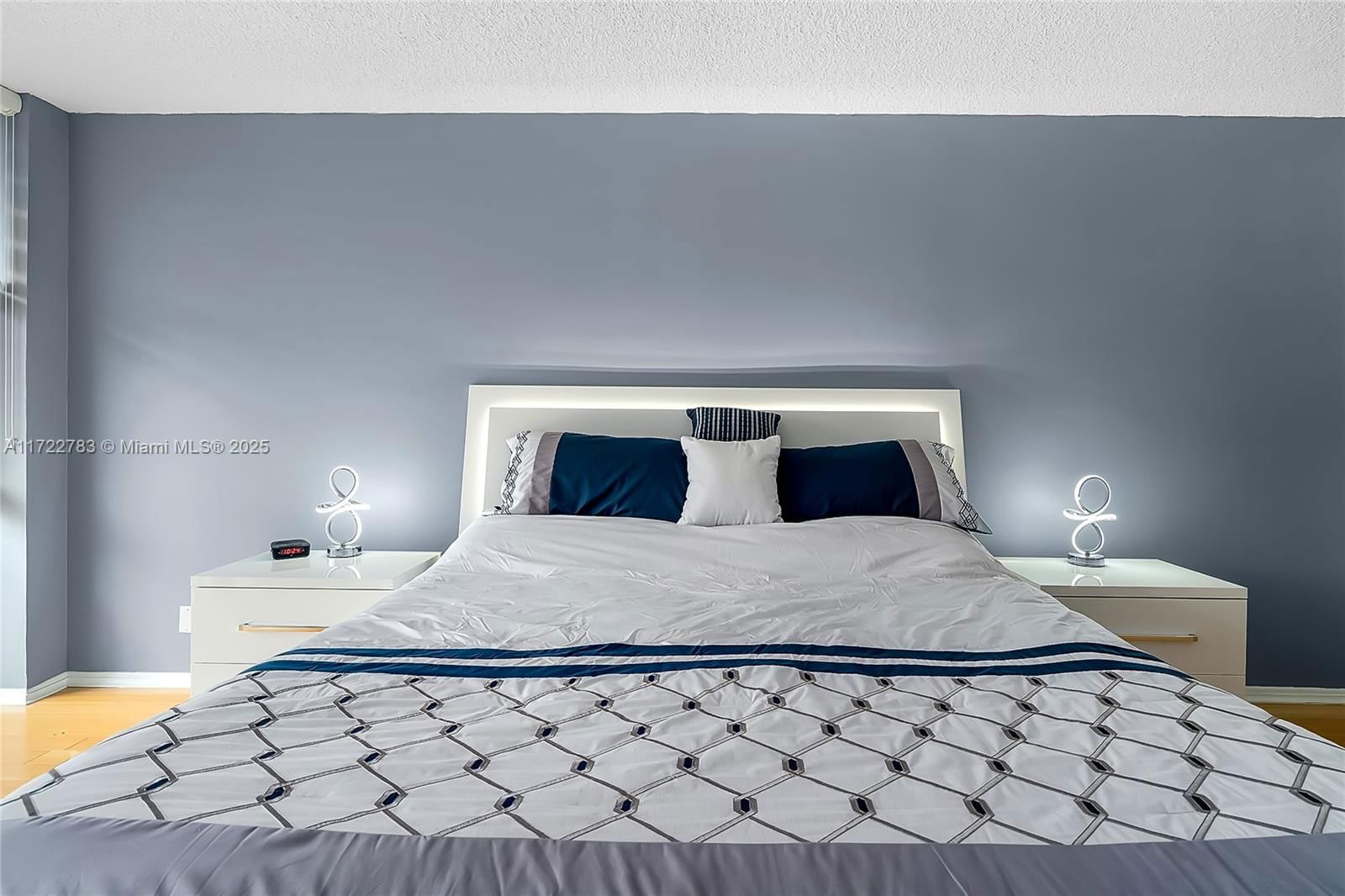 Real estate property located at 800 Parkview Dr #316, Broward, Oceanview Park Condo, Hallandale Beach, FL