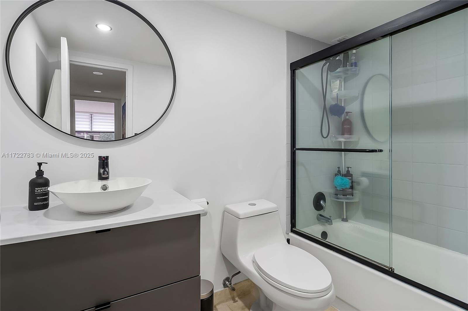 Real estate property located at 800 Parkview Dr #316, Broward, Oceanview Park Condo, Hallandale Beach, FL