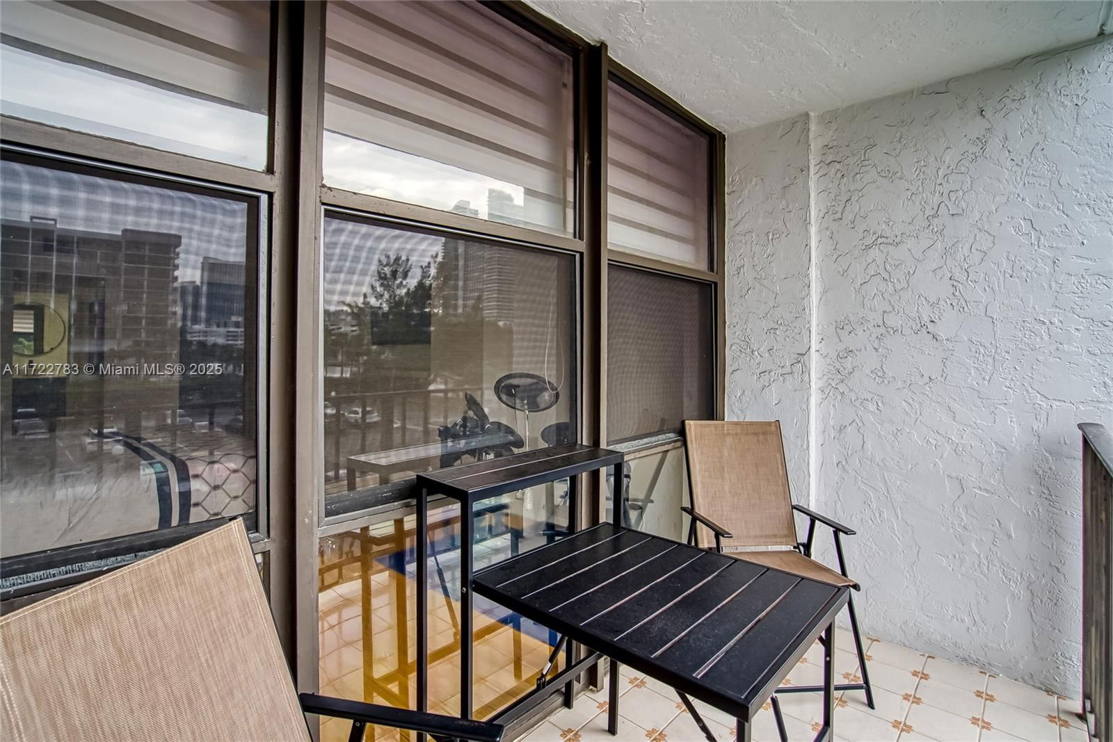 Real estate property located at 800 Parkview Dr #316, Broward, Oceanview Park Condo, Hallandale Beach, FL
