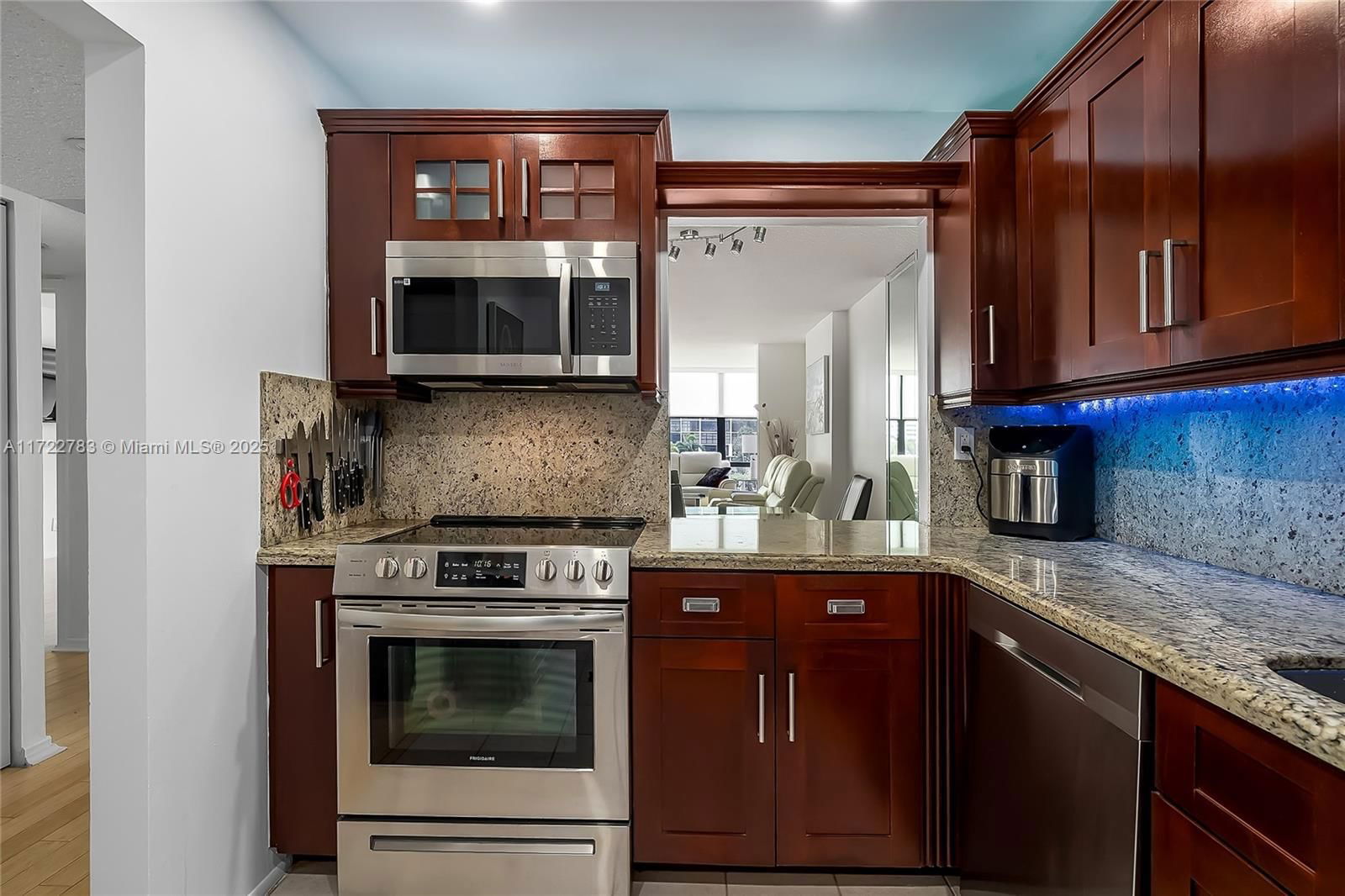 Real estate property located at 800 Parkview Dr #316, Broward, Oceanview Park Condo, Hallandale Beach, FL