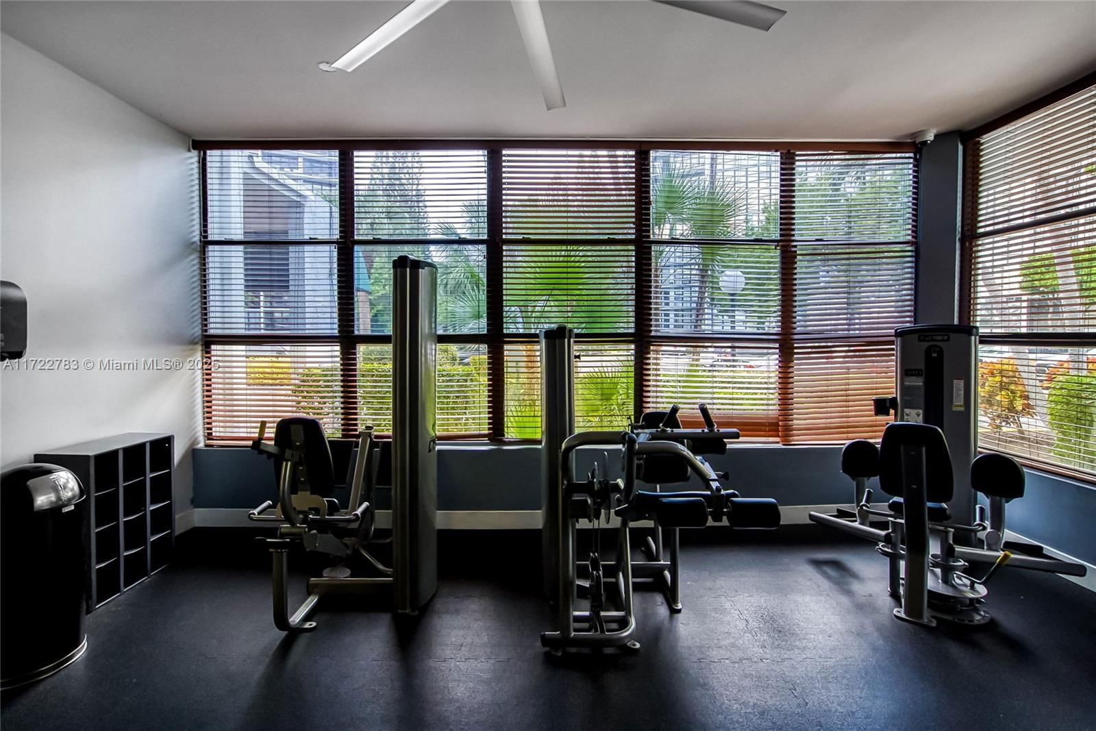 Real estate property located at 800 Parkview Dr #316, Broward, Oceanview Park Condo, Hallandale Beach, FL