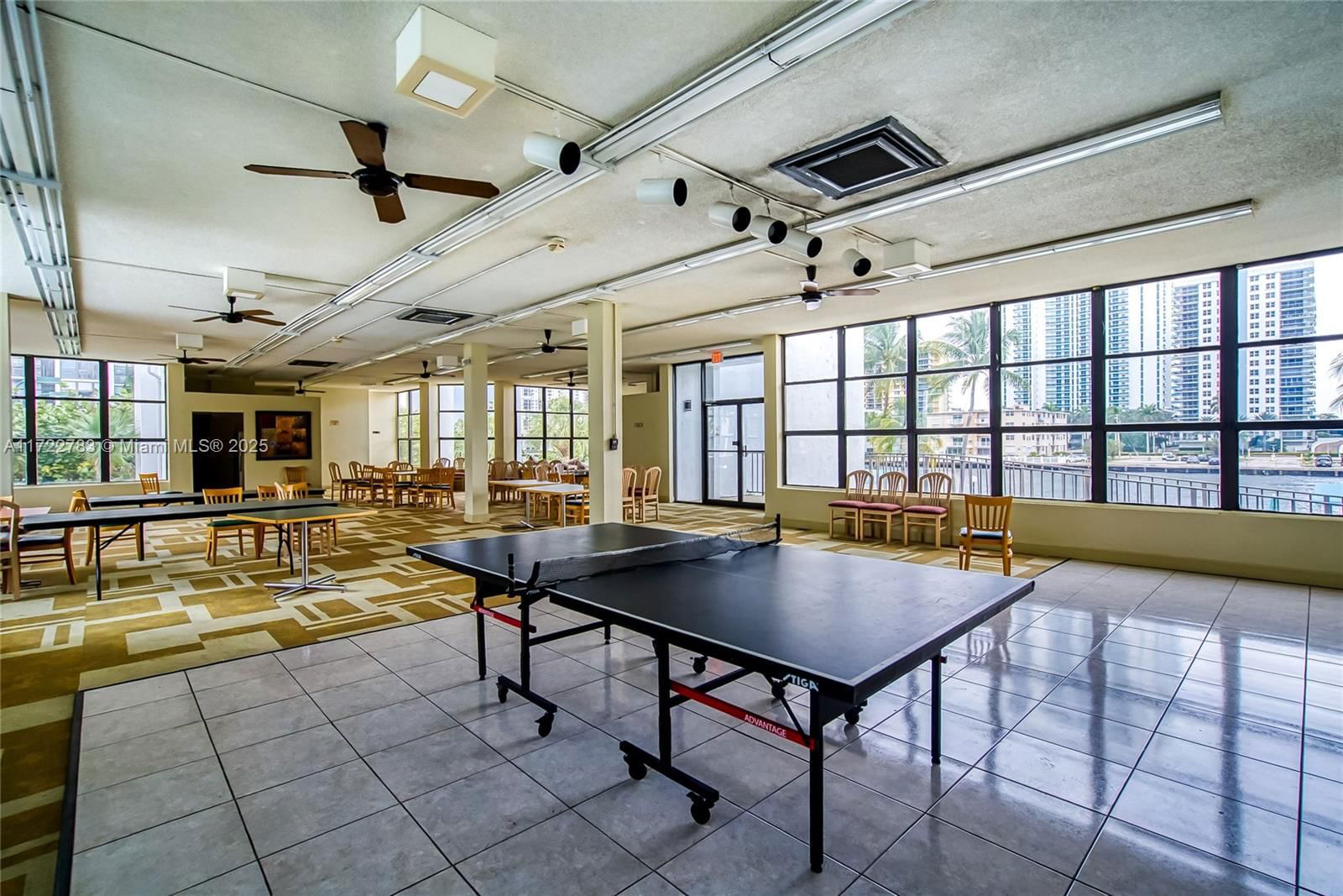Real estate property located at 800 Parkview Dr #316, Broward, Oceanview Park Condo, Hallandale Beach, FL