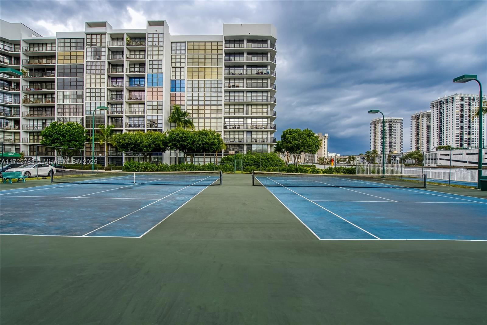 Real estate property located at 800 Parkview Dr #316, Broward, Oceanview Park Condo, Hallandale Beach, FL