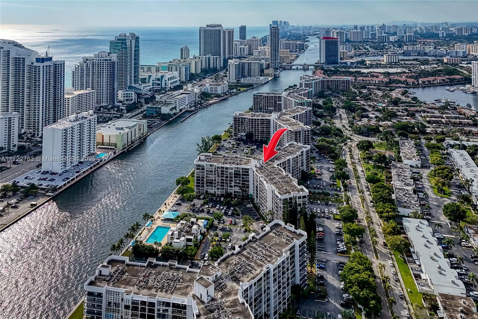 Real estate property located at 800 Parkview Dr #316, Broward, Oceanview Park Condo, Hallandale Beach, FL