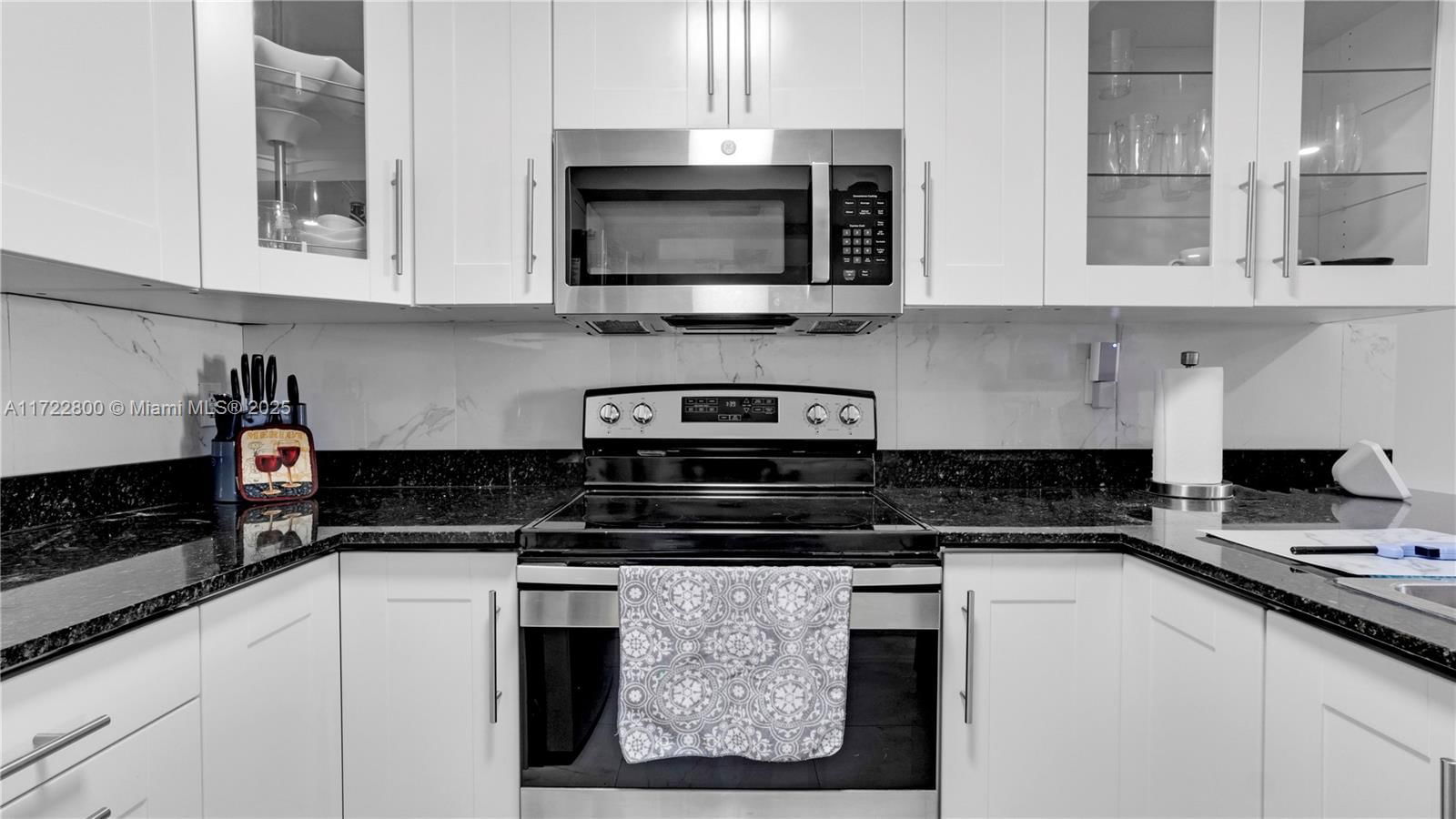 Real estate property located at 7025 3rd Ct, Miami-dade, 2nd Addn To Palm Springs, Hialeah, FL