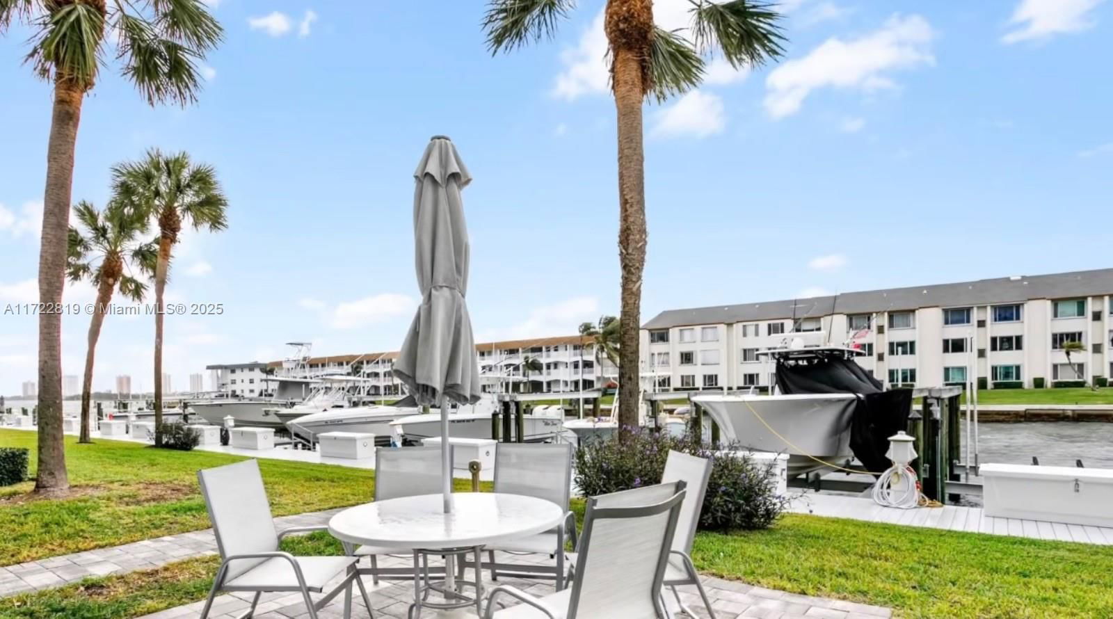 Real estate property located at 108 Paradise Harbour Blvd #507, Palm Beach, Paradise Villas Condo, North Palm Beach, FL