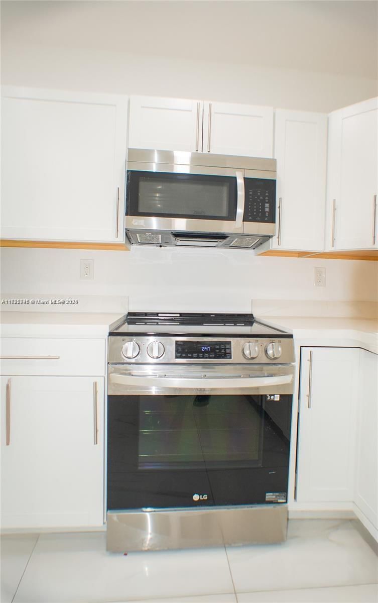 Real estate property located at 3220 4th Ct, Broward, Browardale, Lauderhill, FL