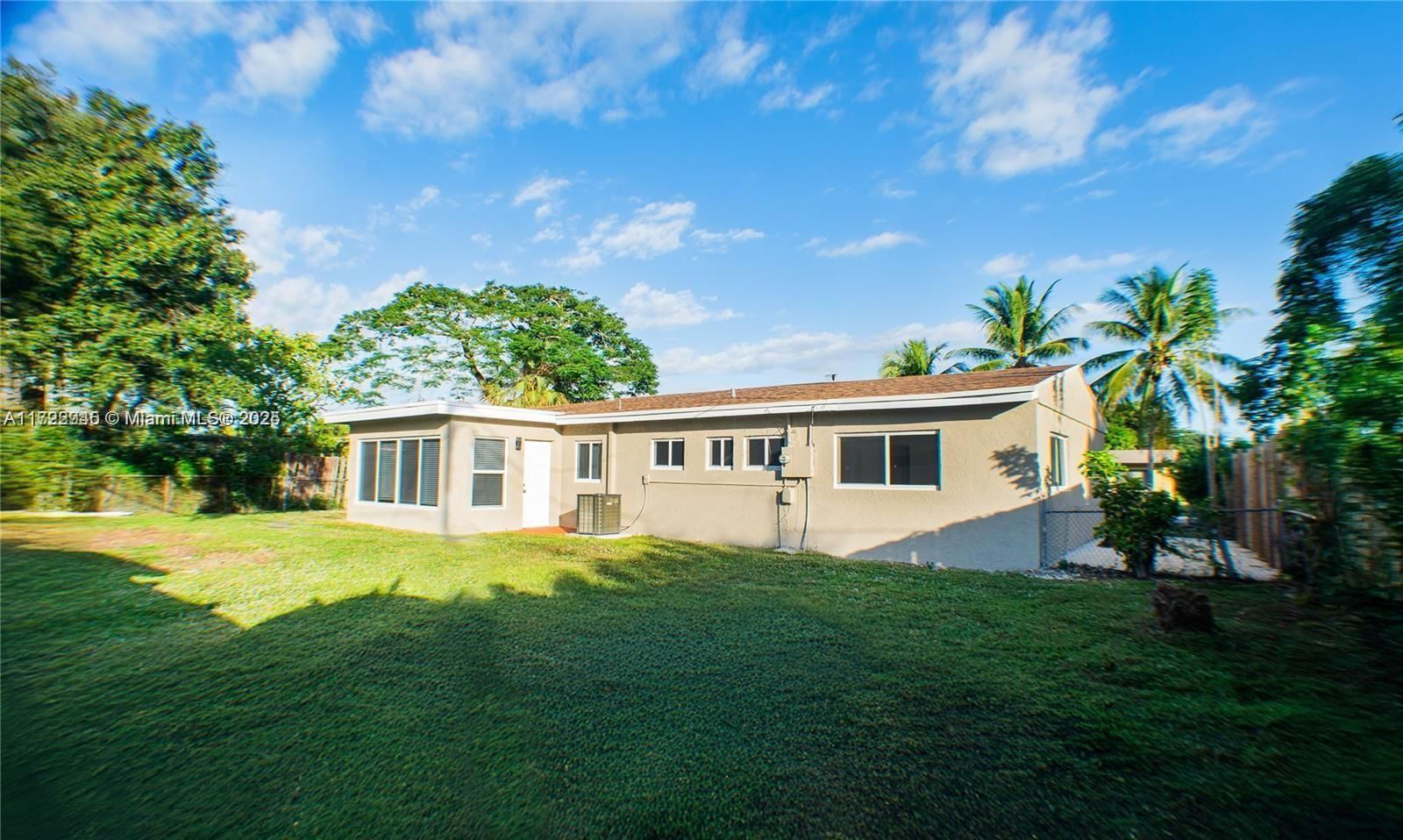 Real estate property located at 3220 4th Ct, Broward, Browardale, Lauderhill, FL