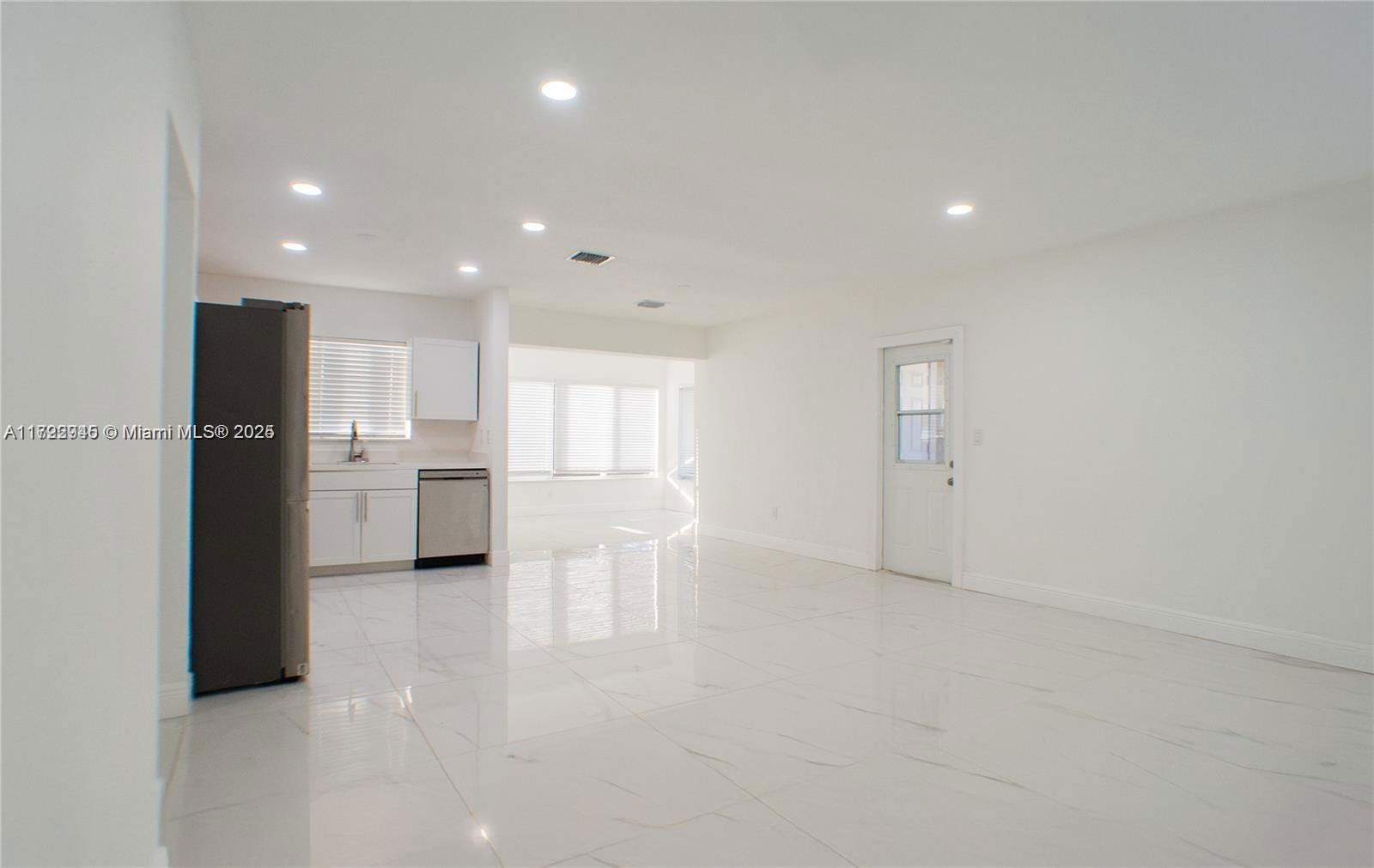 Real estate property located at 3220 4th Ct, Broward, Browardale, Lauderhill, FL