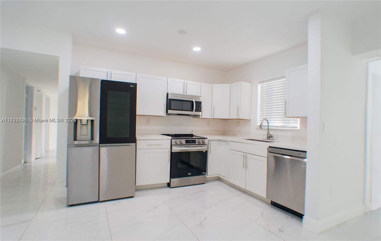Real estate property located at 3220 4th Ct, Broward, Browardale, Lauderhill, FL