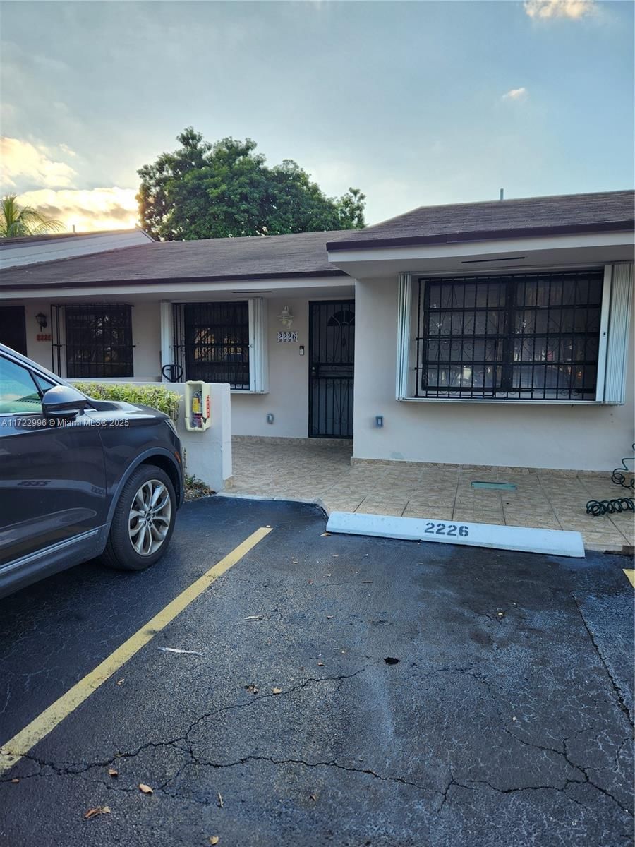 Real estate property located at 2226 122nd Ave #14, Miami-dade, Lake Vilg At Intl Lake Th, Miami, FL