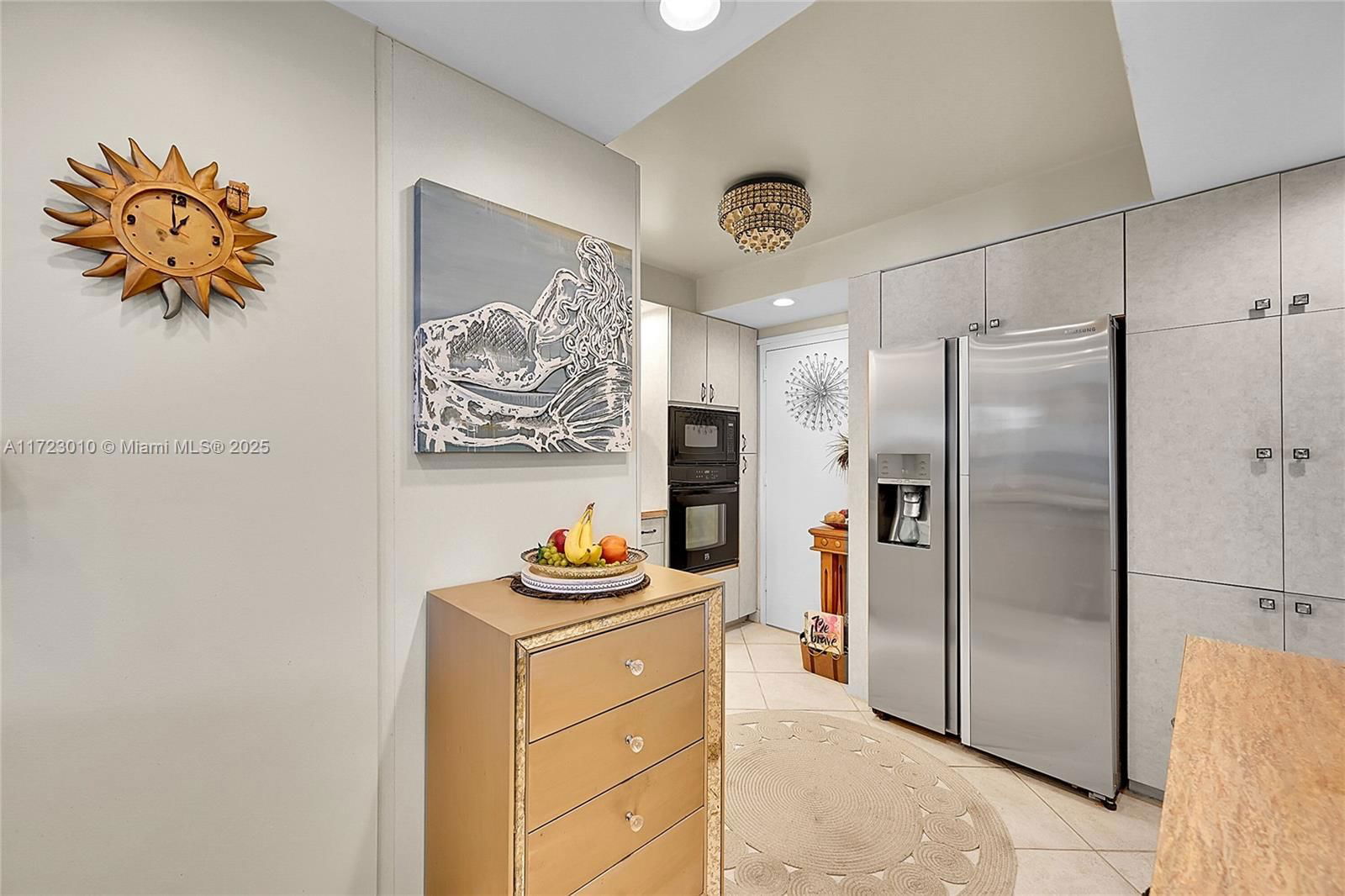 Real estate property located at 2000 Ocean Blvd #8D, Broward, Royal Coast Condo, Lauderdale By The Sea, FL