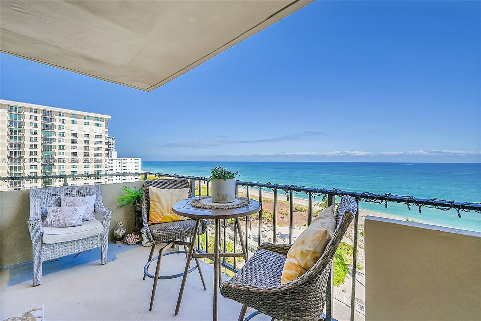 Real estate property located at 2000 Ocean Blvd #8D, Broward, Royal Coast Condo, Lauderdale By The Sea, FL