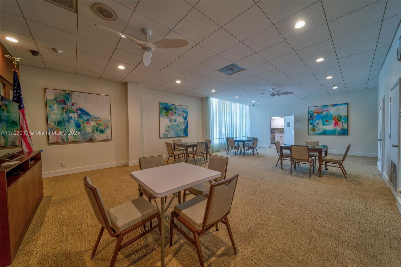 Real estate property located at 2000 Ocean Blvd #8D, Broward, Royal Coast Condo, Lauderdale By The Sea, FL