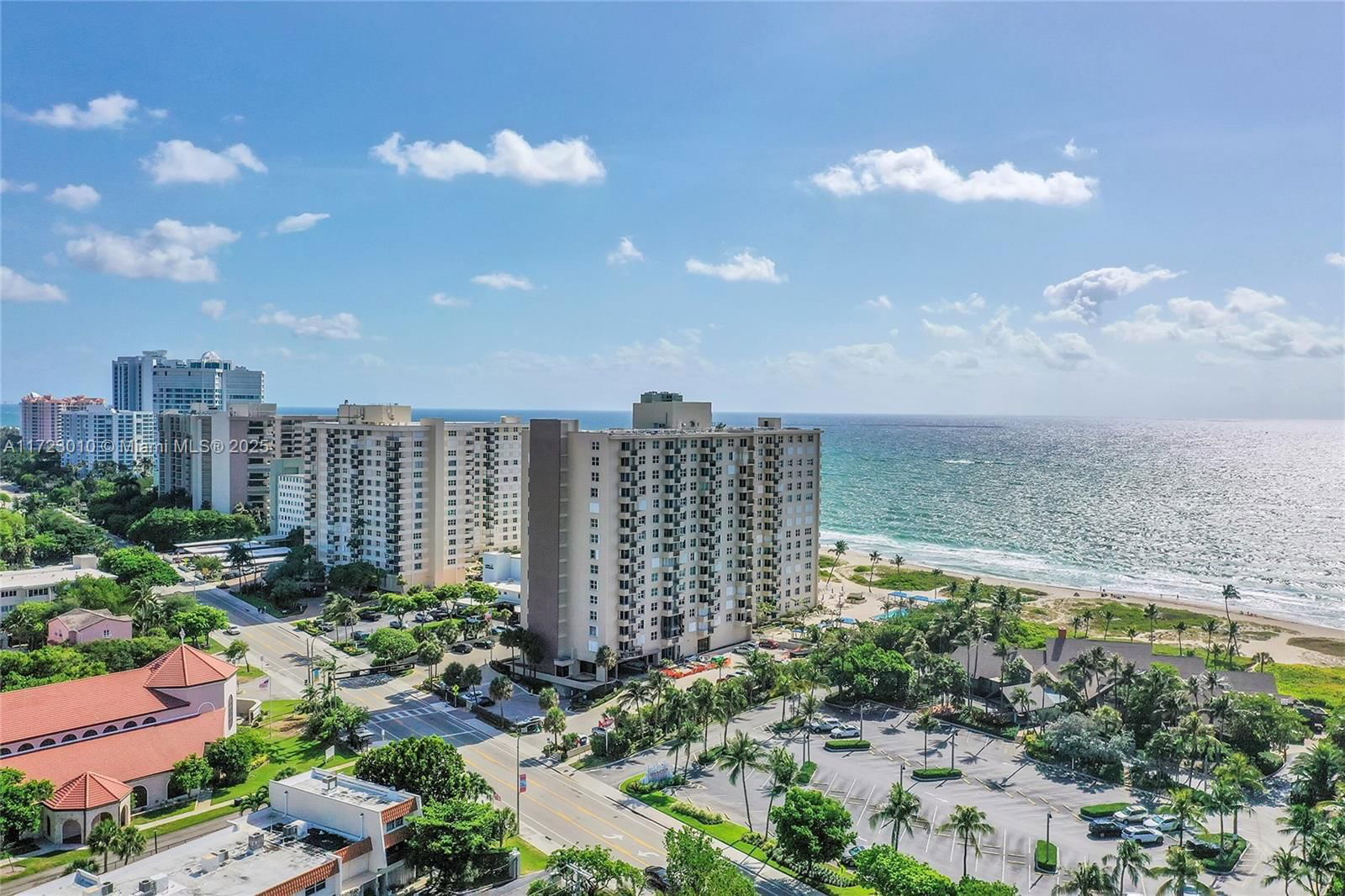 Real estate property located at 2000 Ocean Blvd #8D, Broward, Royal Coast Condo, Lauderdale By The Sea, FL