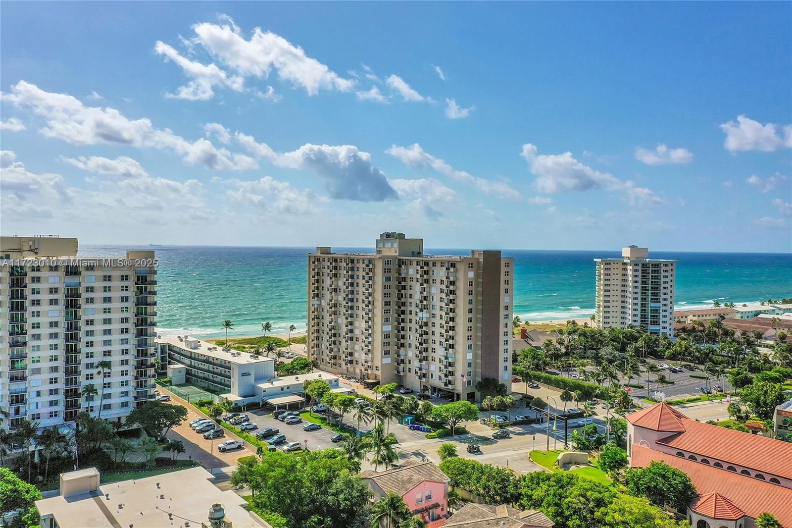 Real estate property located at 2000 Ocean Blvd #8D, Broward, Royal Coast Condo, Lauderdale By The Sea, FL