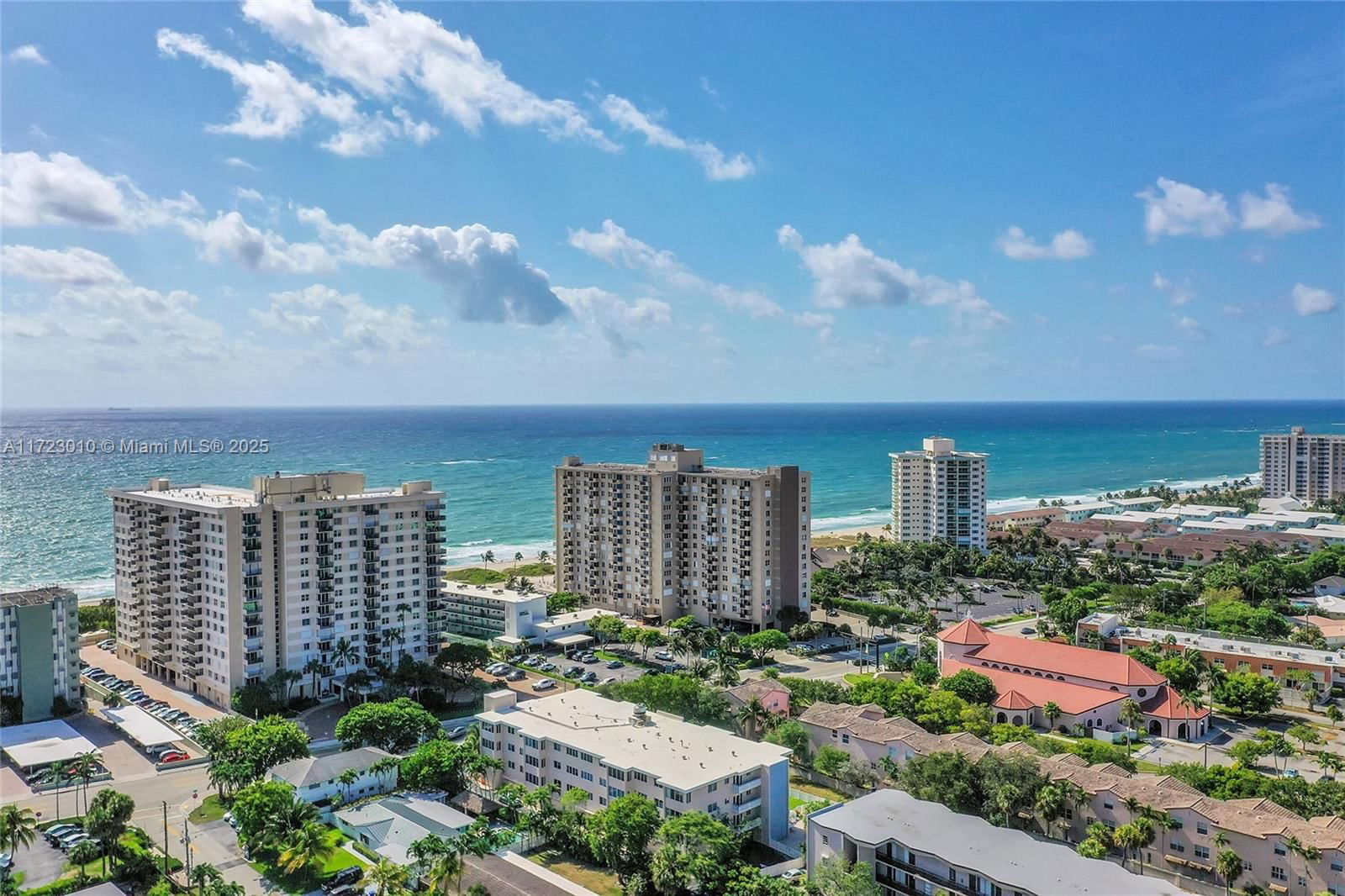 Real estate property located at 2000 Ocean Blvd #8D, Broward, Royal Coast Condo, Lauderdale By The Sea, FL