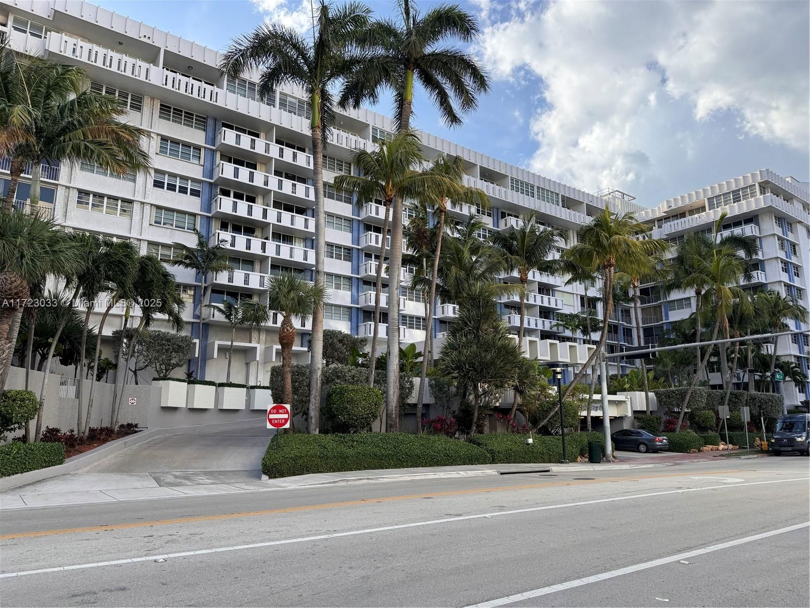 Real estate property located at 800 West Ave #714, Miami-dade, South Bay Club Condo, Miami Beach, FL