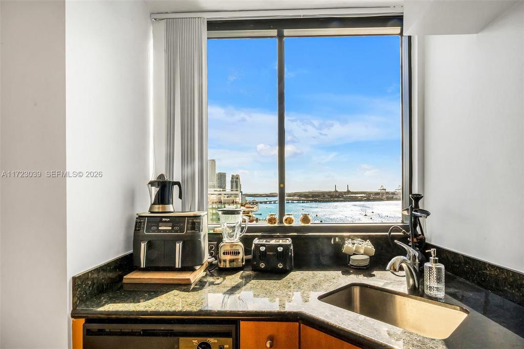 Real estate property located at 1330 West Ave #1904, Miami-dade, The Waverly At South Beac, Miami Beach, FL