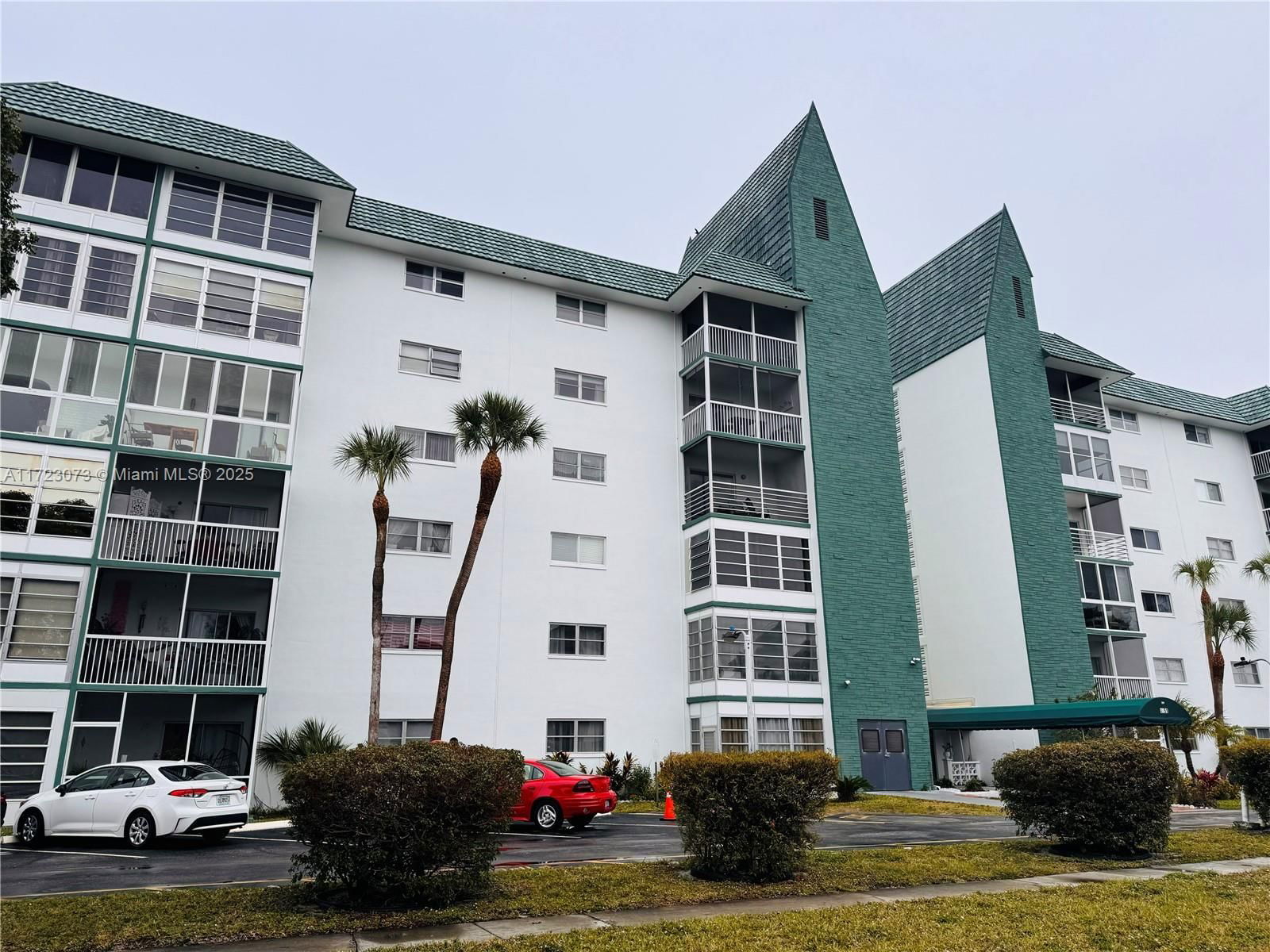 Real estate property located at 4751 21st St #210, Broward, CASTLE APARTMENTS 12 COND, Lauderhill, FL