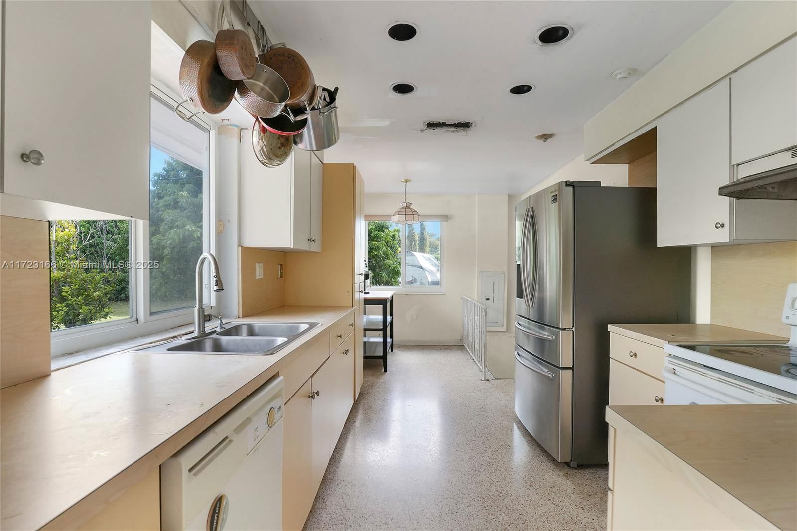 Real estate property located at 8715 81st St, Miami-dade, Cypress Cove Estates Sec, Miami, FL